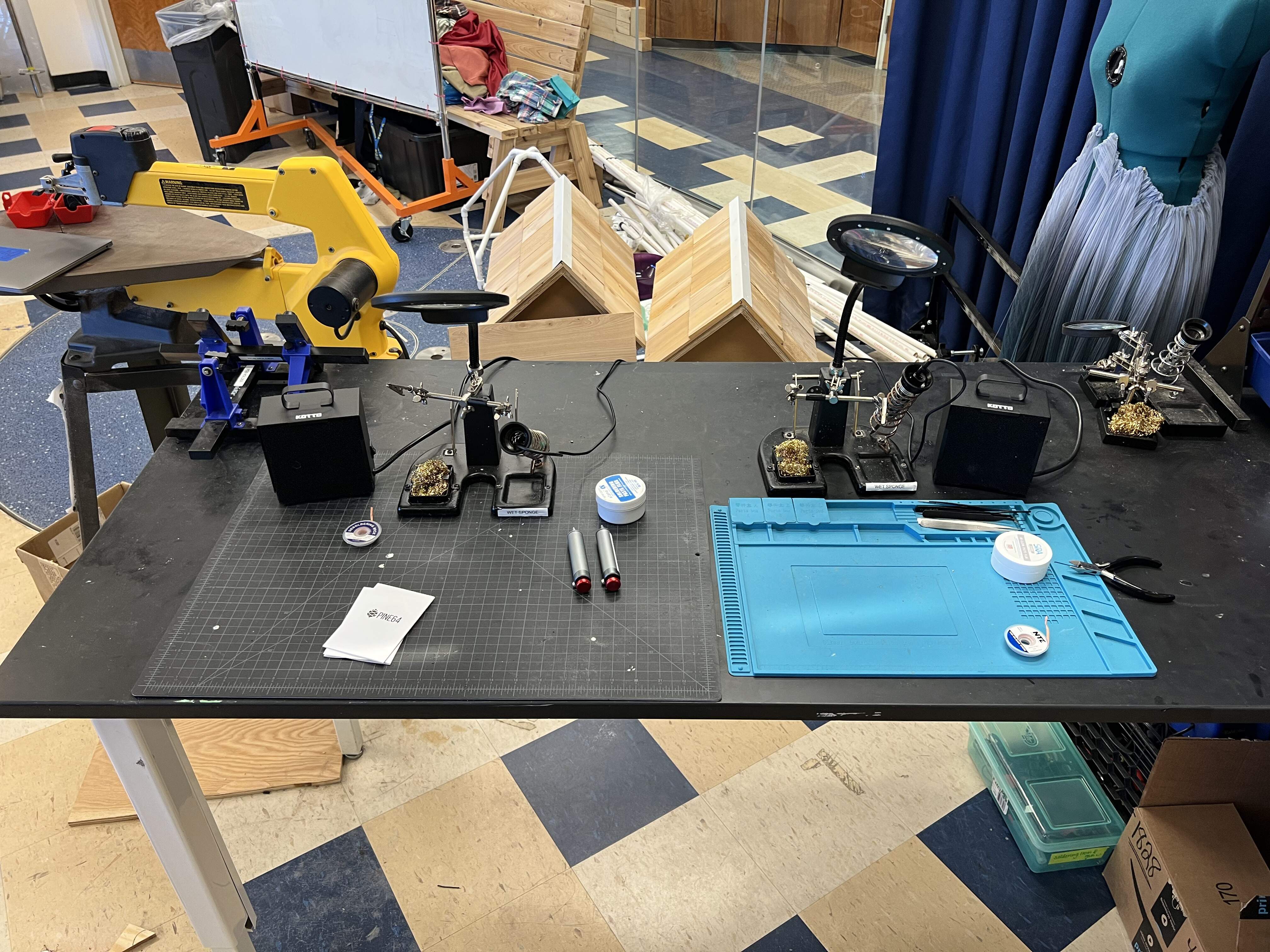 Electronics Station
